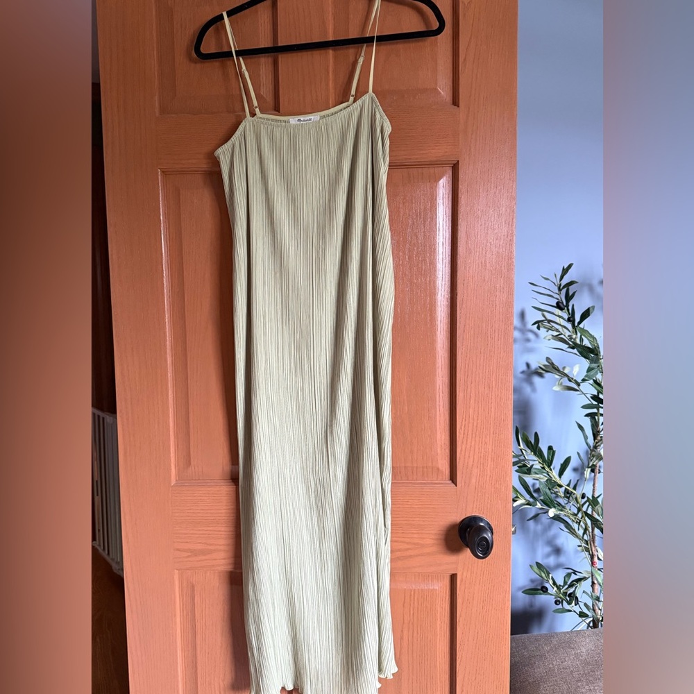 💚 Madewell Plissé Slip Dress – NWT